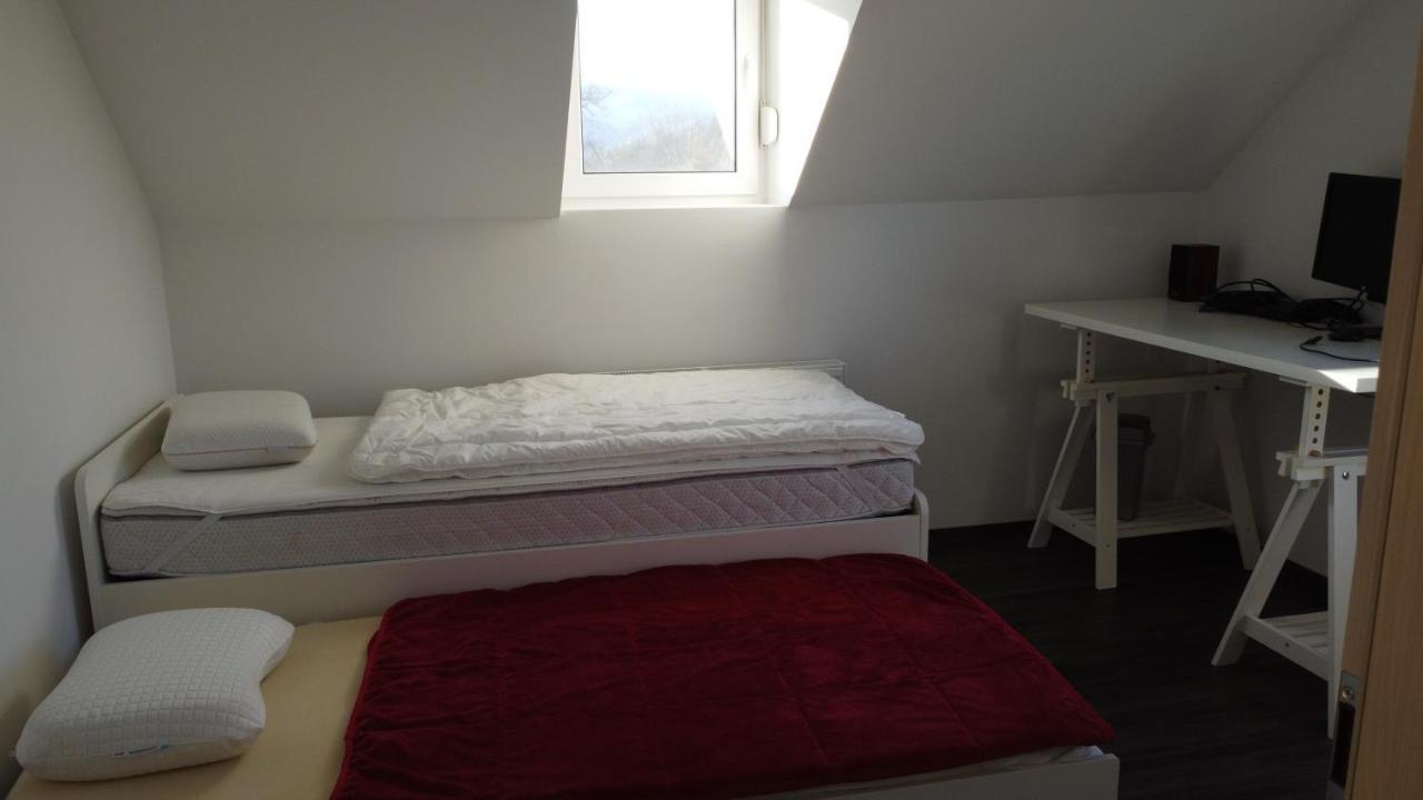 Apartment With Mountain View And Rivers Close By Smartno ob Dreti Buitenkant foto